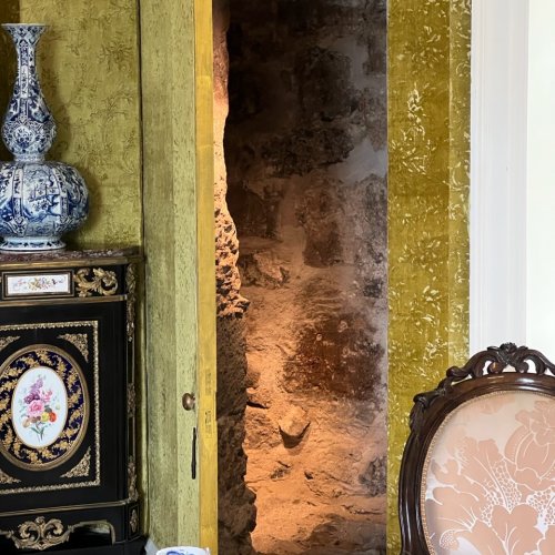 And behind the secret door, is the stair case used by servants from the medieval kitchen.