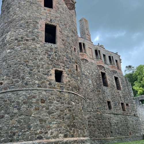 Huntly Castle