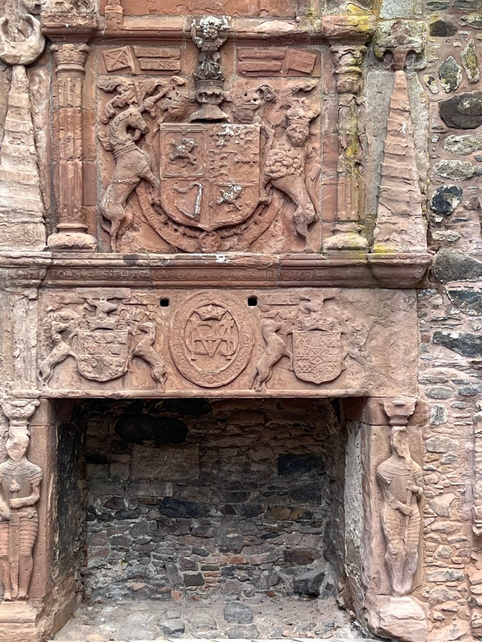 Huntly Castle - nice fireplace